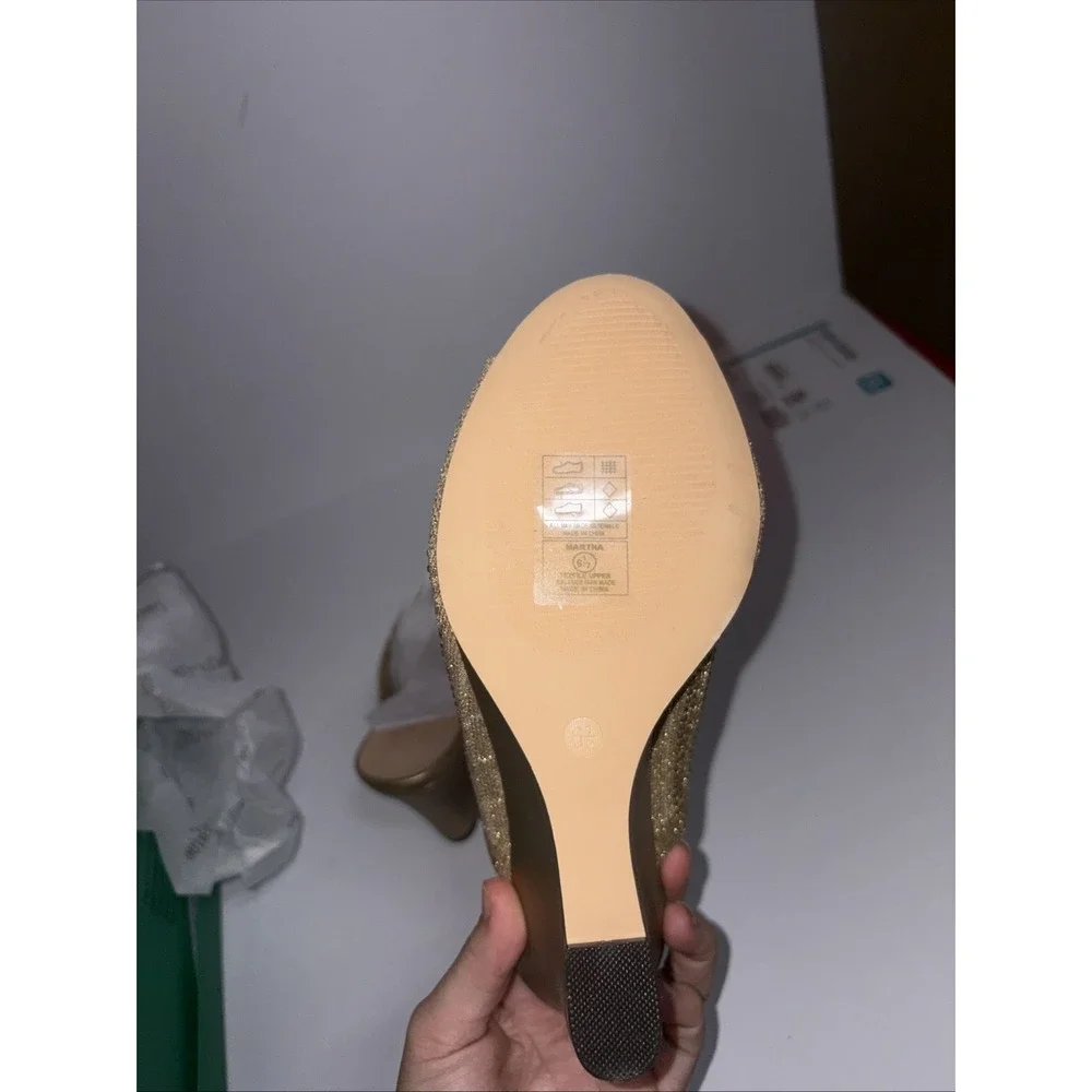 Lauren Lorraine Martha Rhinestone Stretch Wedge Gold‎ Women's size 6.5